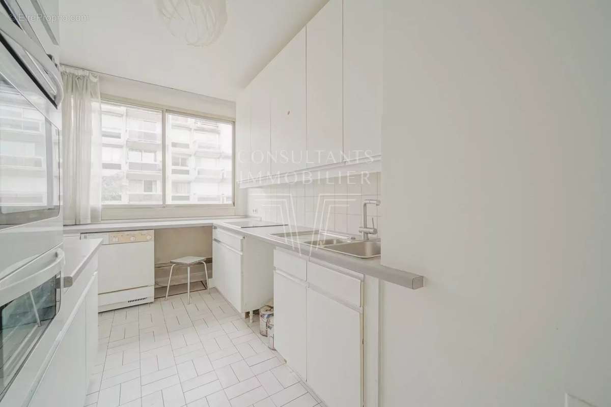 Appartement à PARIS-6E