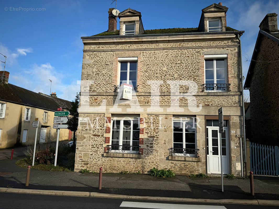 Maison à SAINT-DENIS-SUR-SARTHON