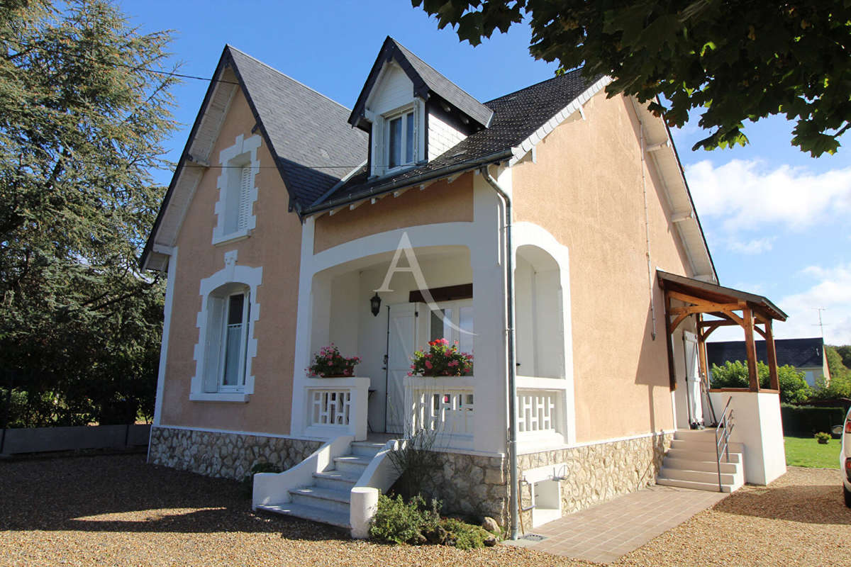 Maison à LA CROIX-EN-TOURAINE