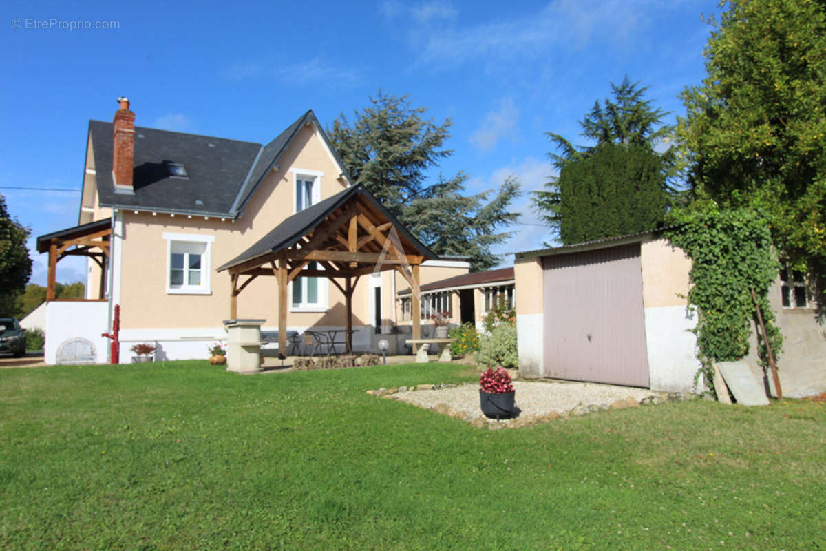 Maison à LA CROIX-EN-TOURAINE