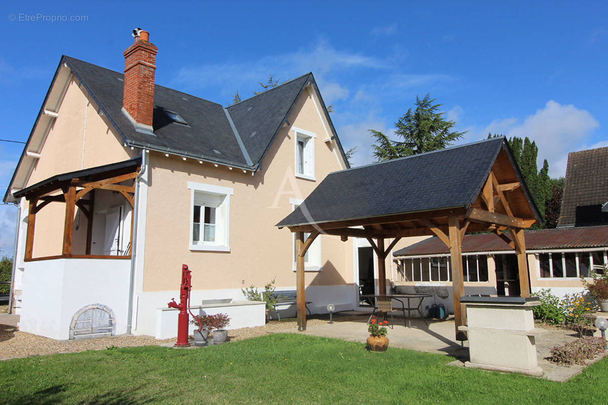 Maison à LA CROIX-EN-TOURAINE