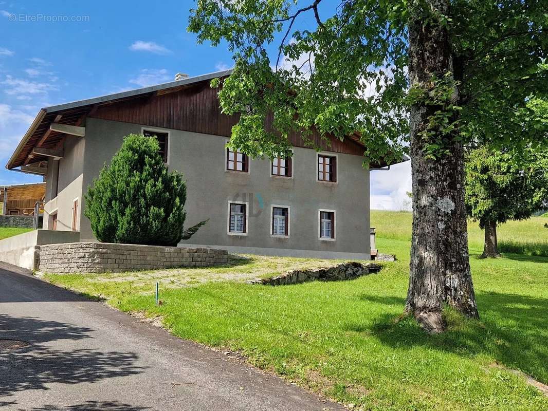 Maison à BOGEVE