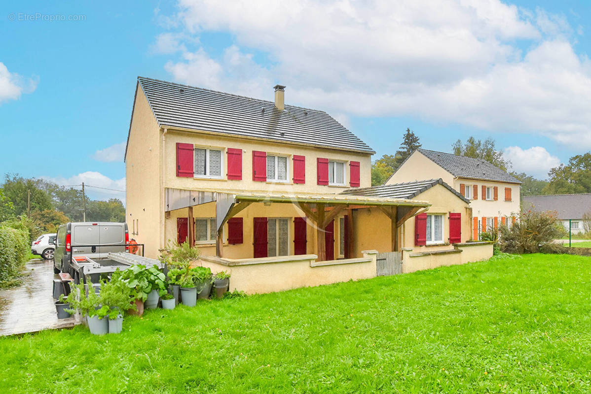 Maison à GUIGNES