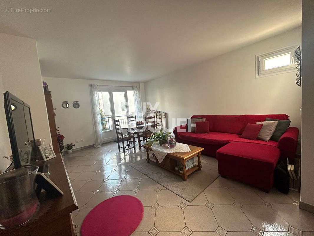 Appartement à LE PERREUX-SUR-MARNE