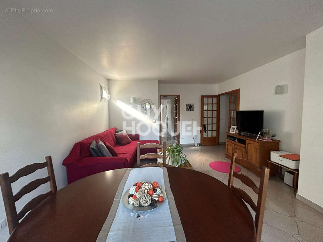 Appartement à LE PERREUX-SUR-MARNE