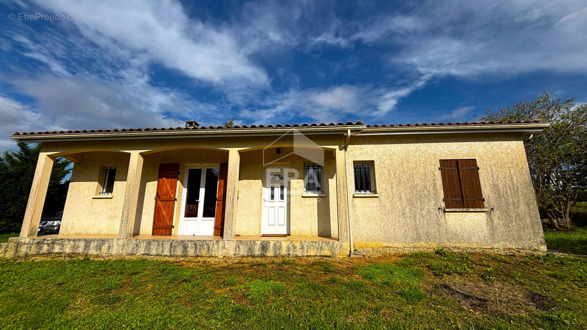 Maison à MONTIGNAC-DE-LAUZUN