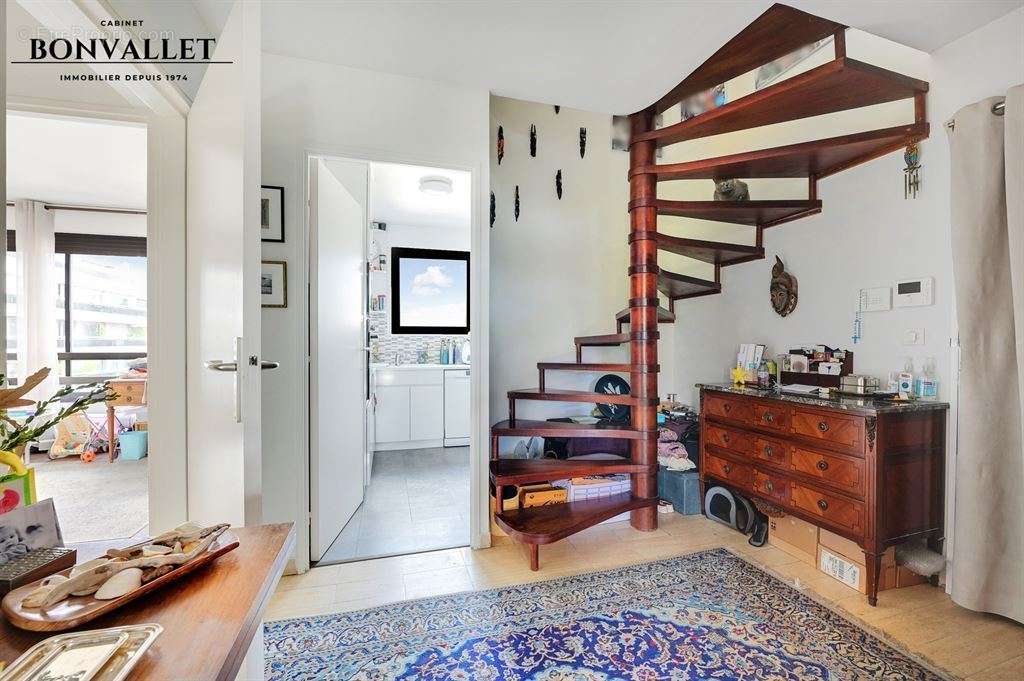 Appartement à PARIS-15E