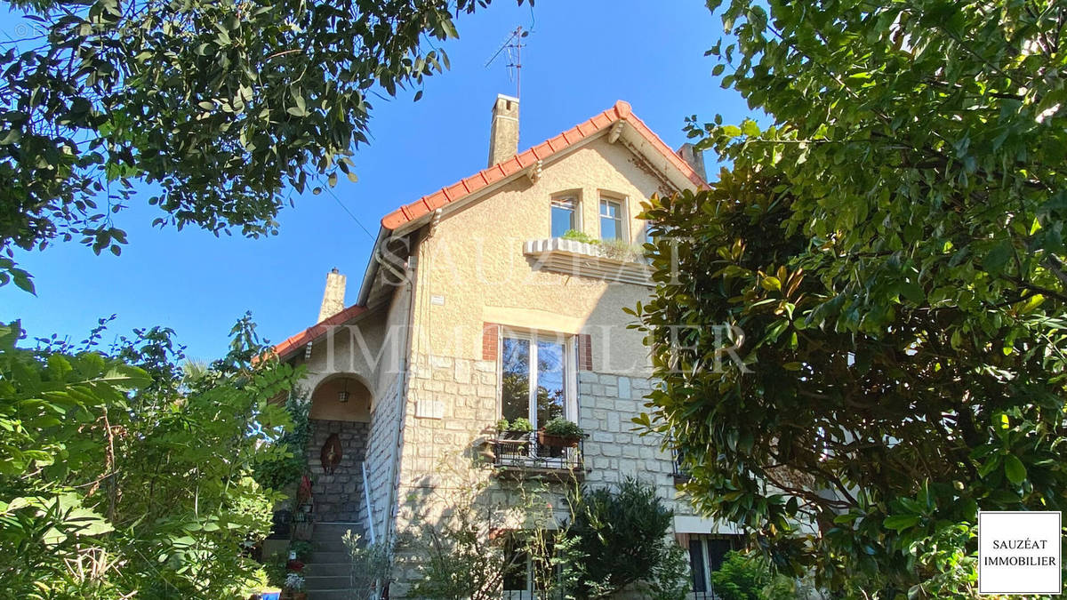 Maison à BAGNEUX