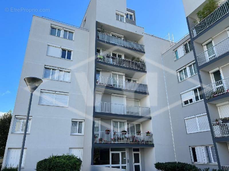 Appartement à QUINCY-SOUS-SENART