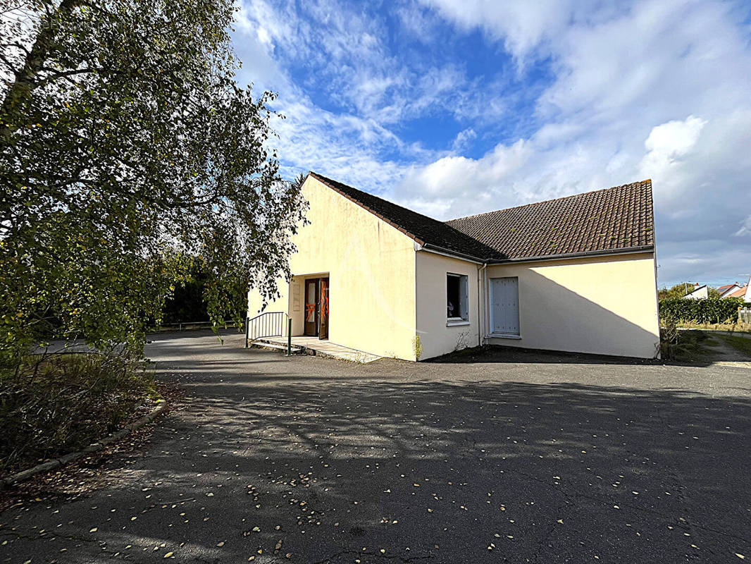 Maison à LES MONTILS