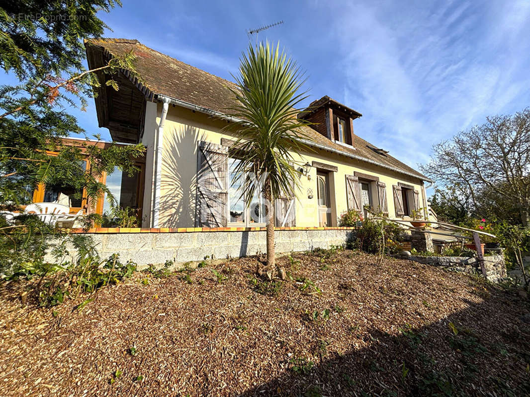 Maison à BLAINVILLE-SUR-MER