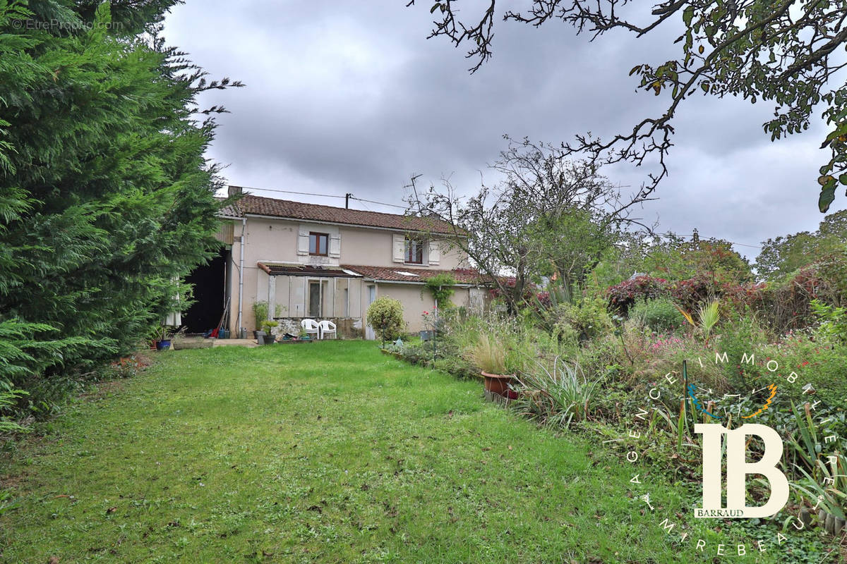 Maison à LE ROCHEREAU