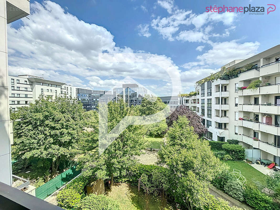 Appartement à SURESNES