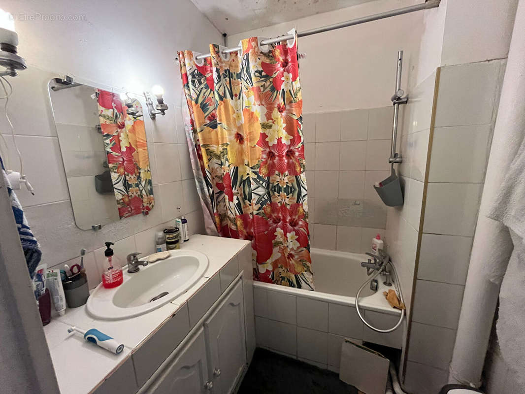 Appartement à MARSEILLE-14E