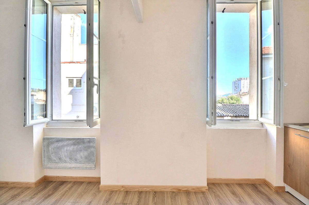 Appartement à MARSEILLE-12E