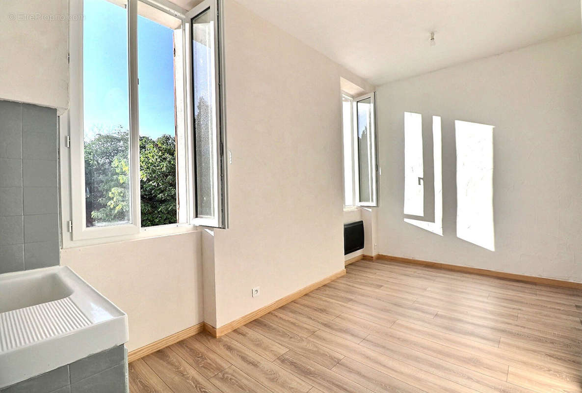 Appartement à MARSEILLE-12E