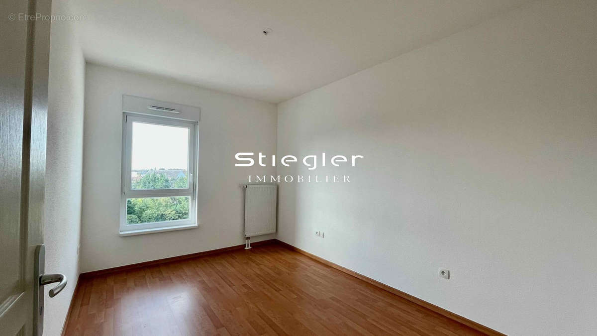 Chambre 1 - Appartement à STRASBOURG