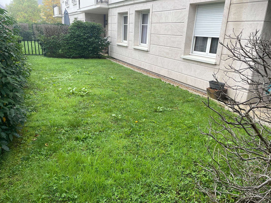 Appartement à SAINT-CYR-SUR-LOIRE