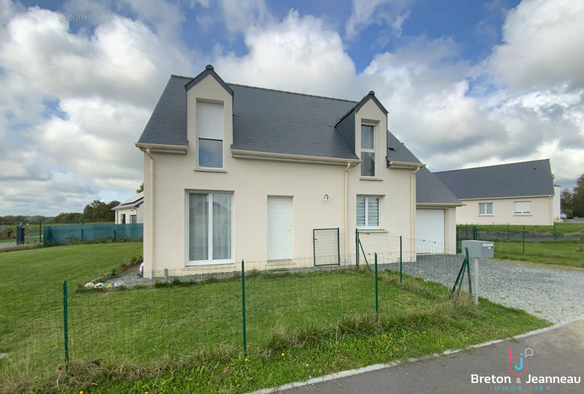 Maison à SAINT-JEAN-SUR-MAYENNE