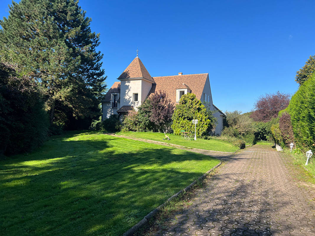 Maison à MONTFORT-L&#039;AMAURY