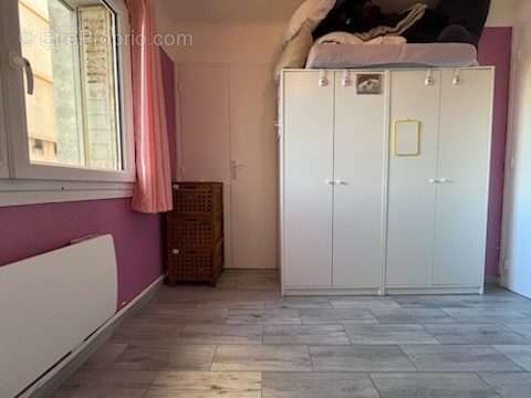 Appartement à MARSEILLE-5E