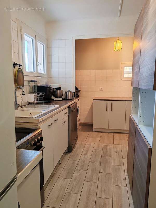 Appartement à MARSEILLE-5E