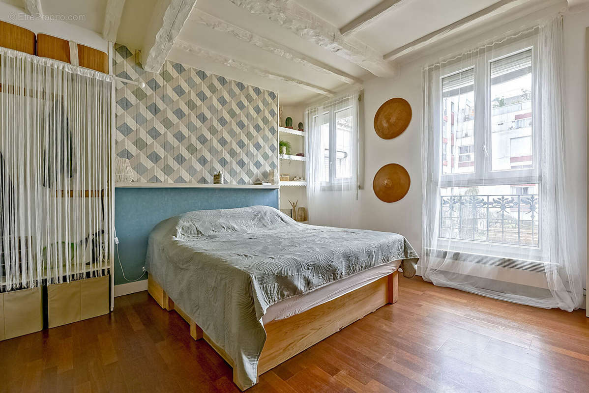 Appartement à PARIS-18E