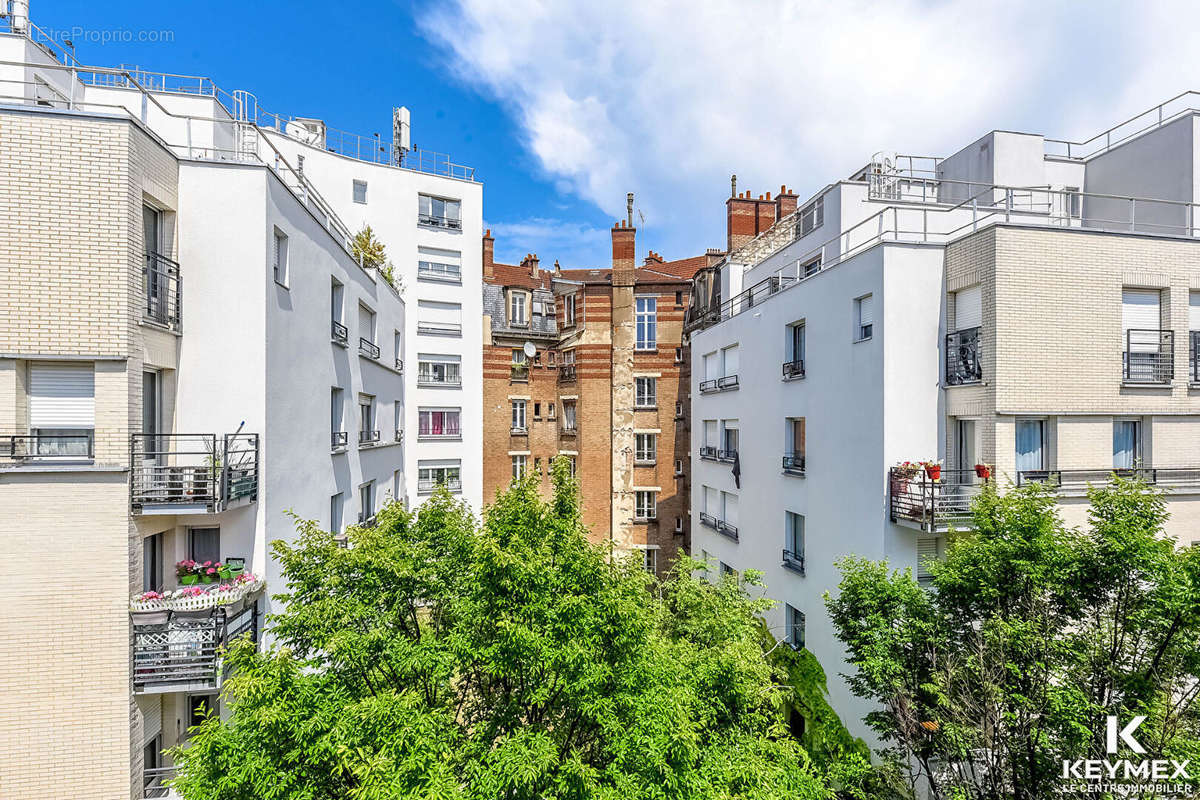 Appartement à PARIS-18E