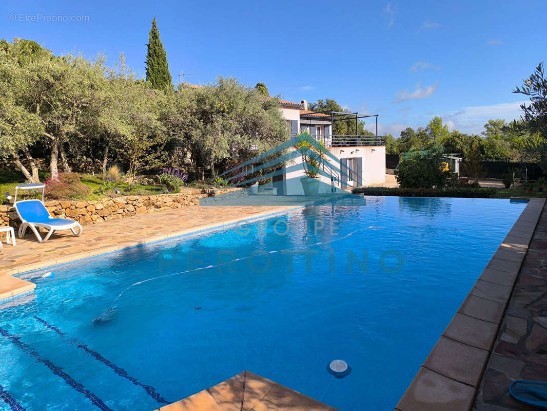 Maison à SAINT-MAXIMIN-LA-SAINTE-BAUME