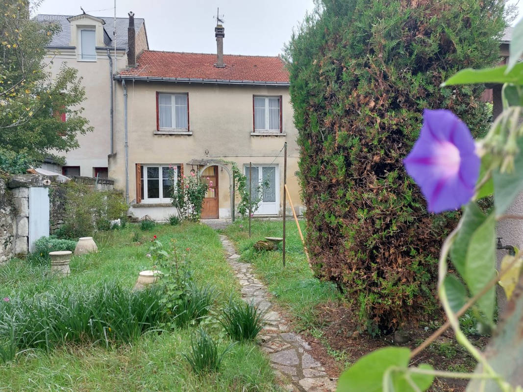 Maison à CHATELLERAULT