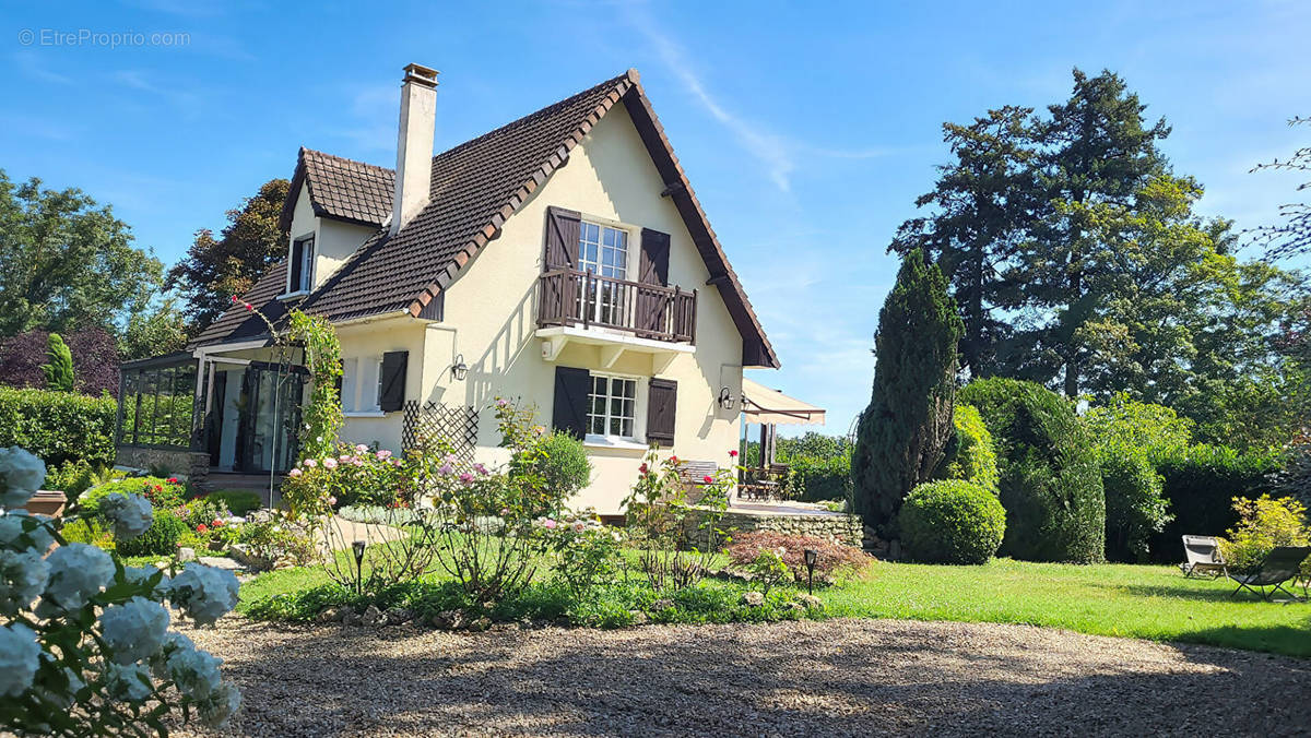 Maison à LES LOGES-EN-JOSAS