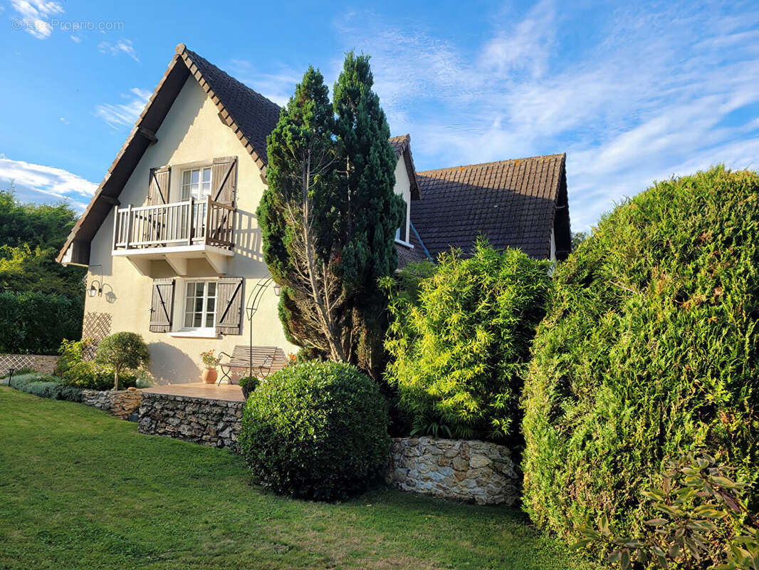 Maison à LES LOGES-EN-JOSAS