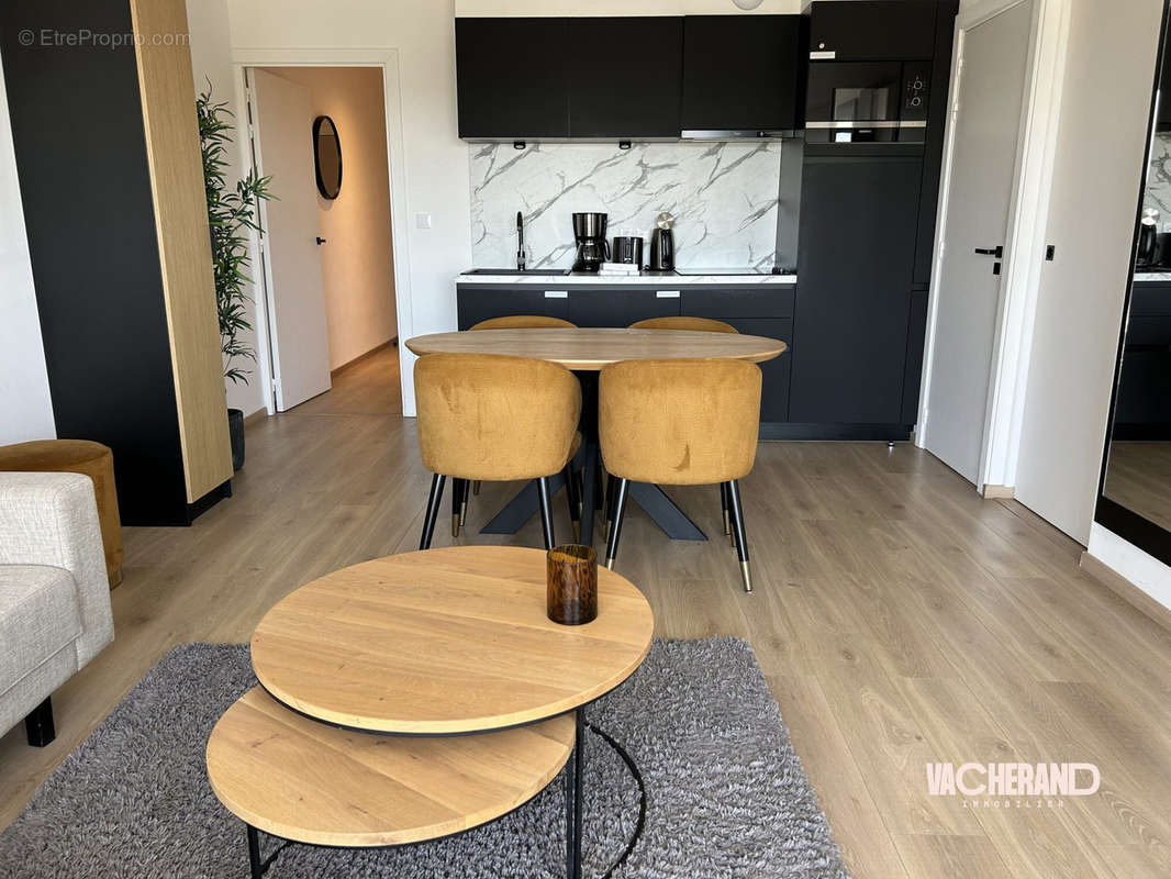 Appartement à CAMIERS