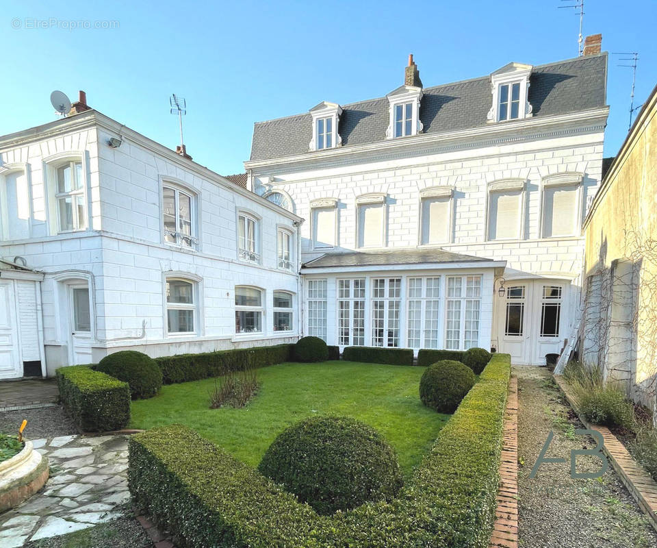 Maison à HAZEBROUCK