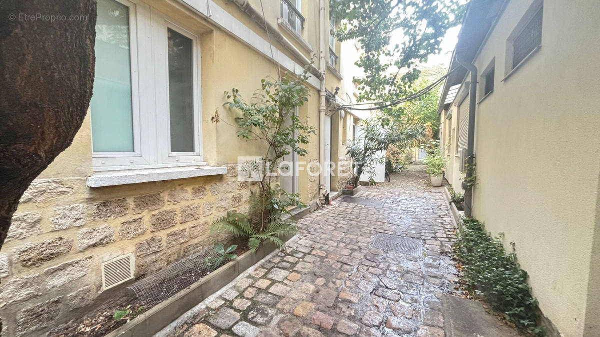 Appartement à PARIS-20E