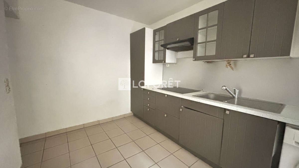 Appartement à PARIS-20E