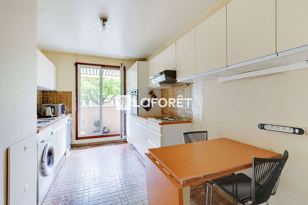 Appartement à PARIS-12E