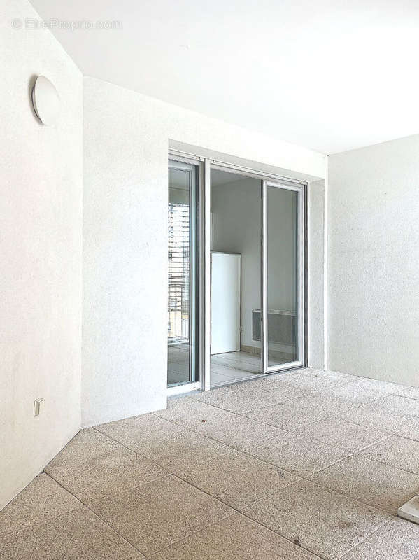 Appartement à MARSEILLE-2E