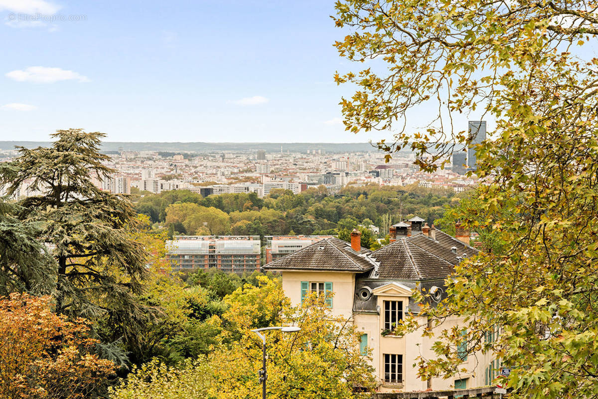 Appartement à CALUIRE-ET-CUIRE