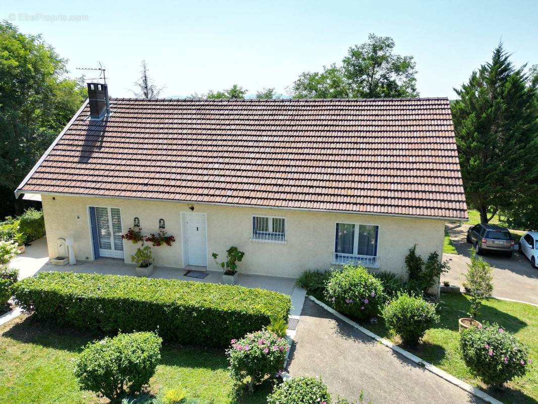 Maison à CHAMPAGNE-AU-MONT-D&#039;OR