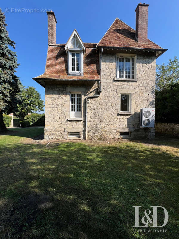 Maison à NANTEUIL-LE-HAUDOUIN