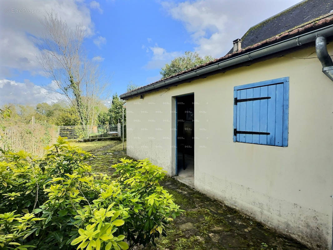 jardin - Maison à OLORON-SAINTE-MARIE