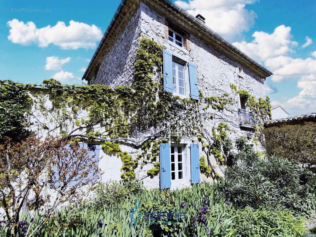 Maison à FONS-SUR-LUSSAN