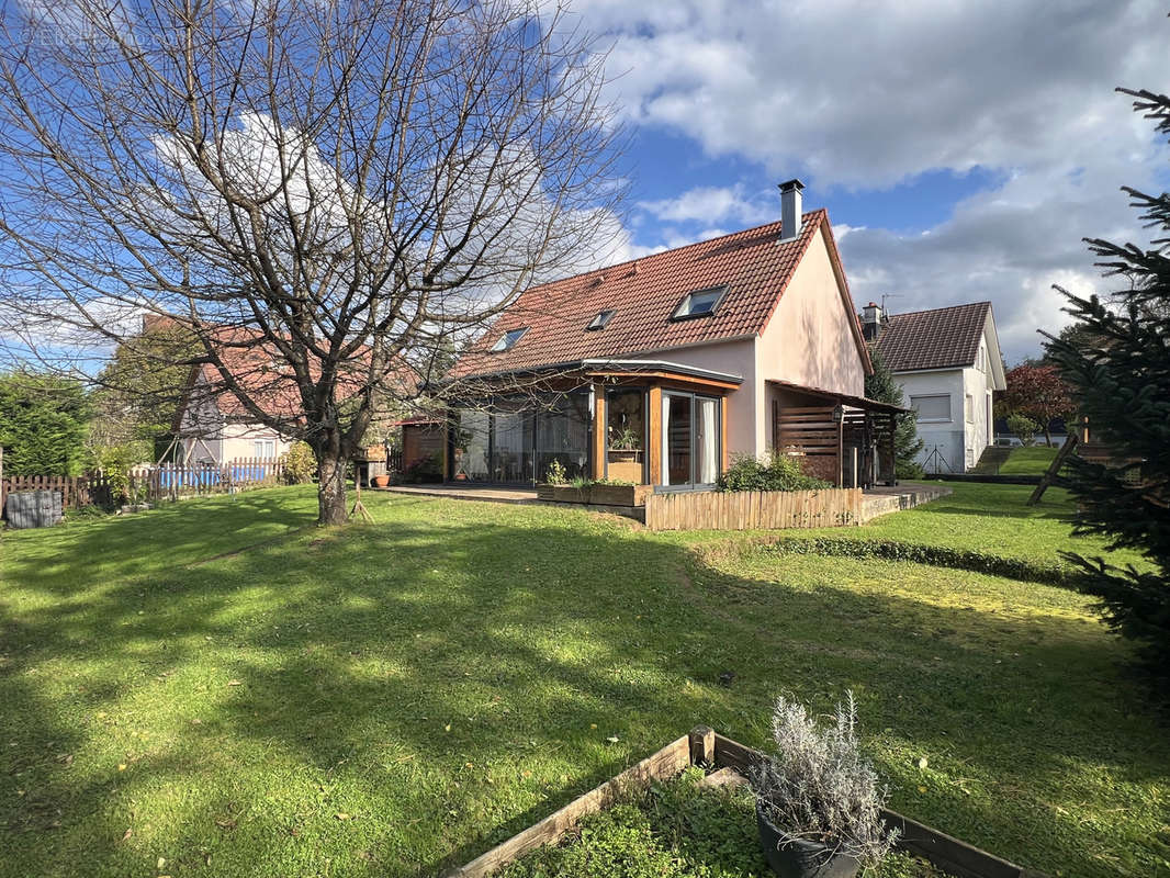 Maison à L&#039;ISLE-SUR-LE-DOUBS