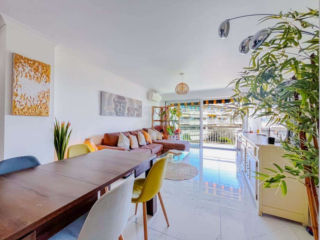 Appartement à CAGNES-SUR-MER