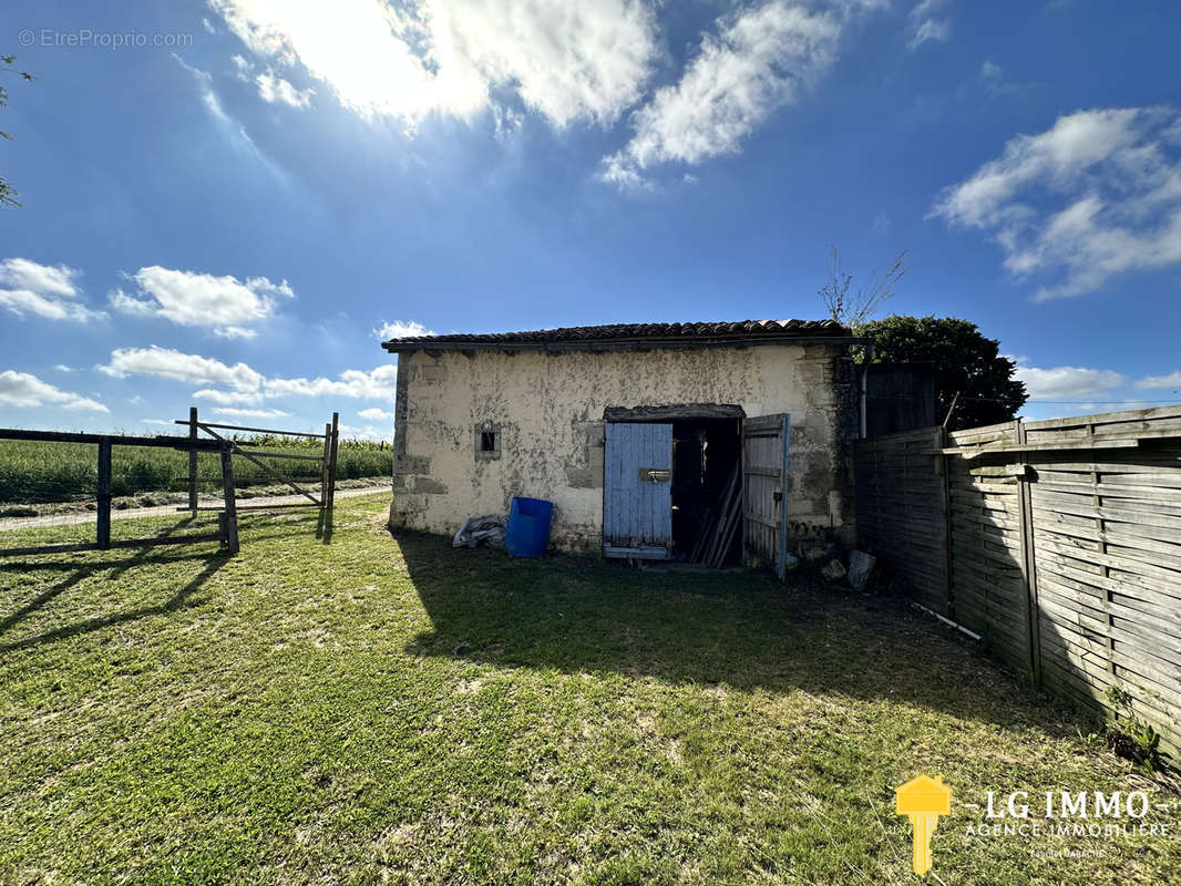 Maison à LORIGNAC