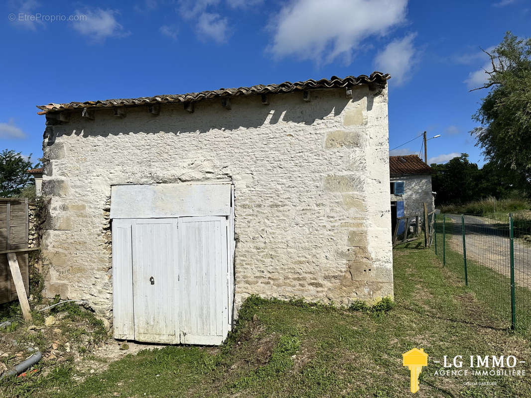 Maison à LORIGNAC