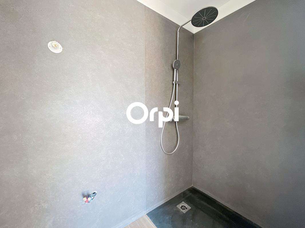 Appartement à MARSEILLE-11E