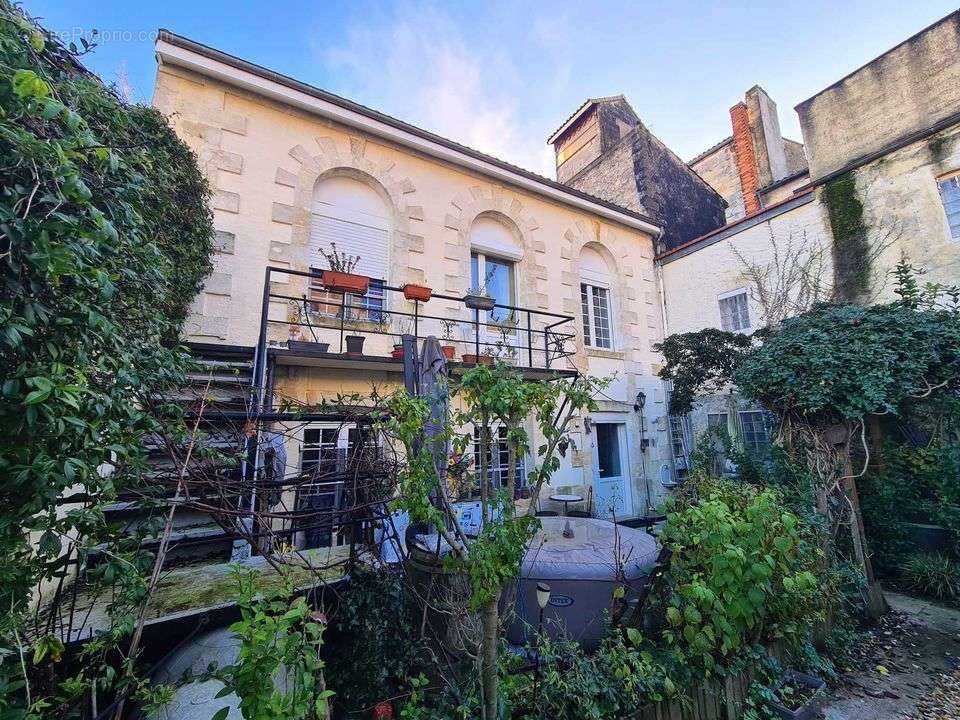 Maison à PAUILLAC