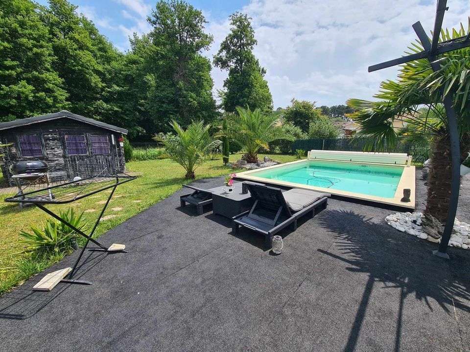 Maison à SAINT-LAURENT-MEDOC